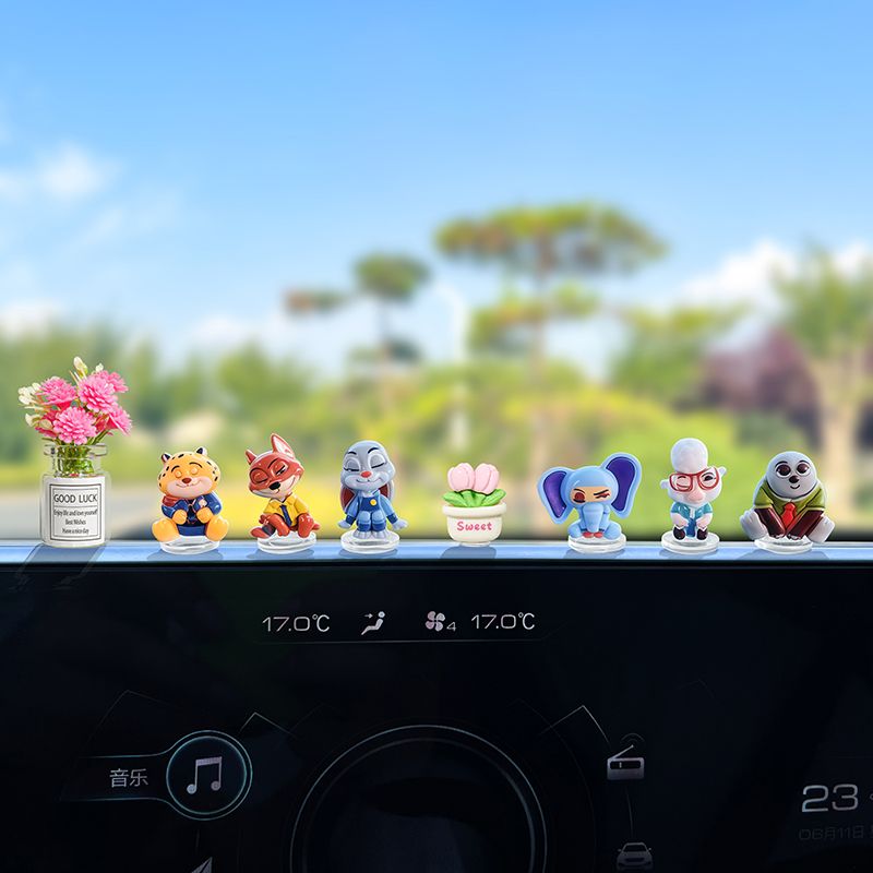 Zootopia cartoon car ornament  - Car Accessories For Dashboard 评论和价格